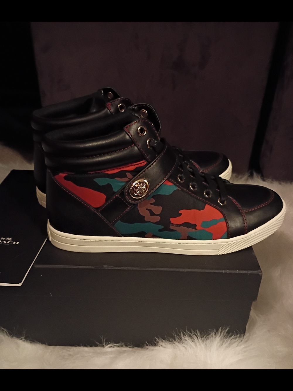 Women's COACH High Top Sneakers in Black, Red & Green And Brown Camouflage (9B) - Picture 3 of 4